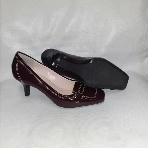 Talbots Heels - Picture 1 of 5